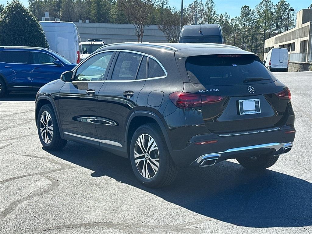 new 2025 Mercedes-Benz GLA 250 car, priced at $42,250