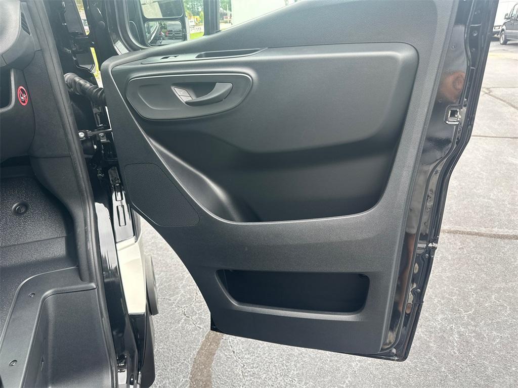 new 2025 Mercedes-Benz Sprinter 3500 car