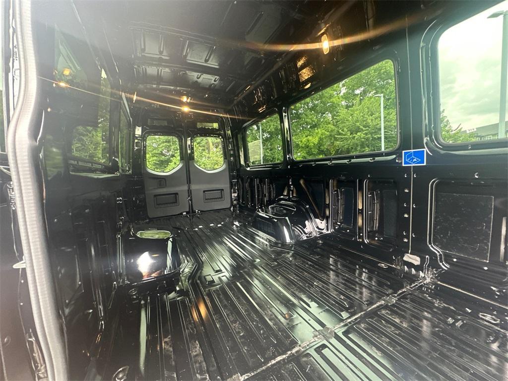 new 2025 Mercedes-Benz Sprinter 3500 car