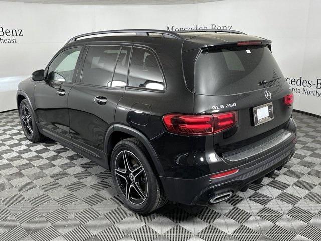 new 2024 Mercedes-Benz GLB 250 car, priced at $54,625