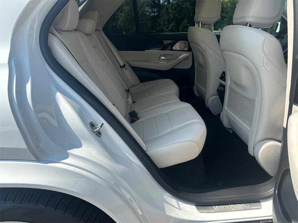 new 2026 Mercedes-Benz GLE 450 car, priced at $82,890