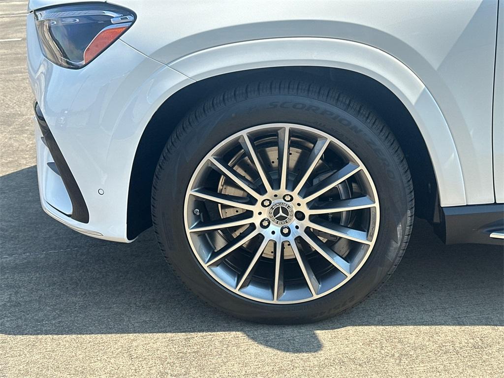 new 2026 Mercedes-Benz GLE 450 car, priced at $82,890