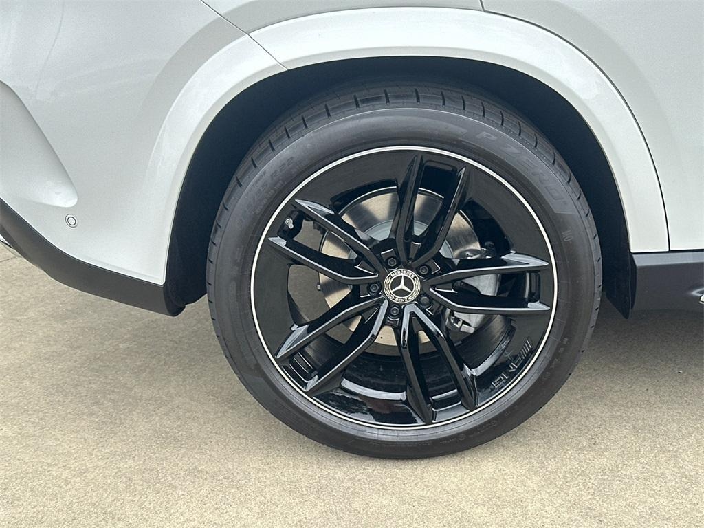 new 2026 Mercedes-Benz GLE 450 car, priced at $89,245