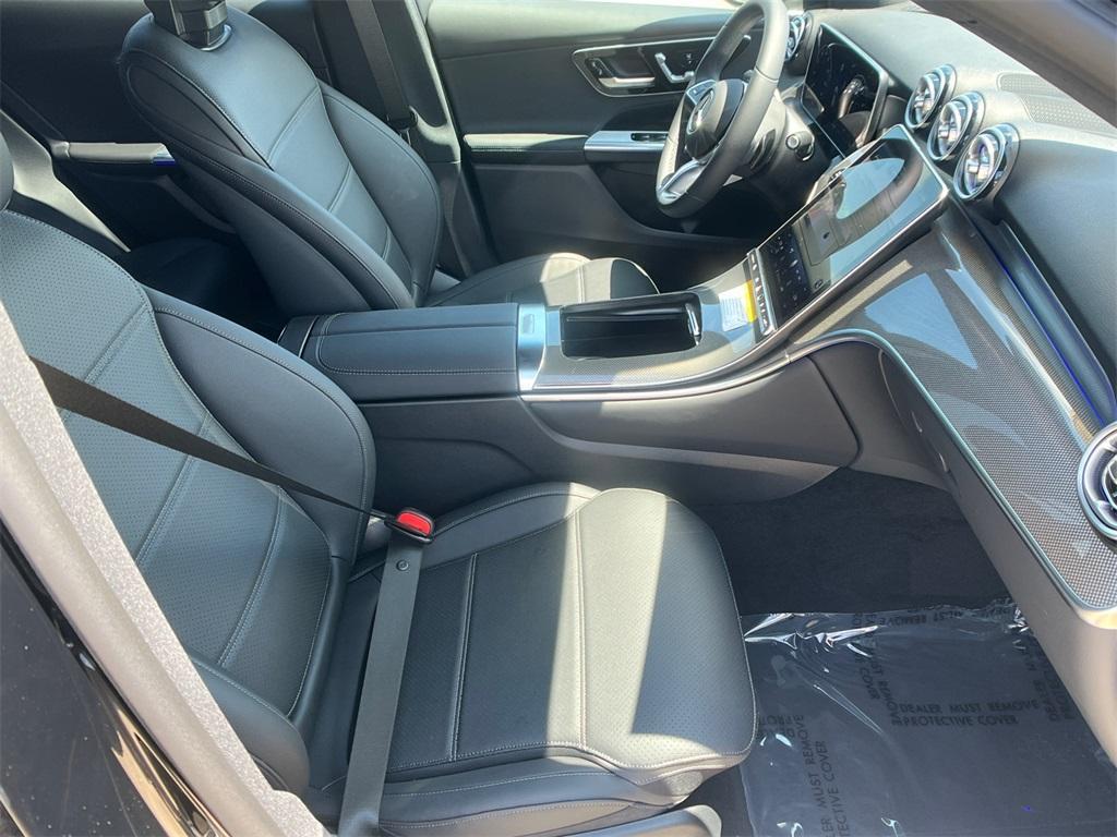 new 2025 Mercedes-Benz GLC 300 car, priced at $53,085