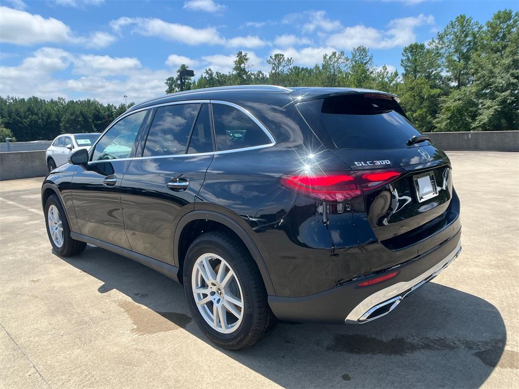 new 2025 Mercedes-Benz GLC 300 car, priced at $53,085