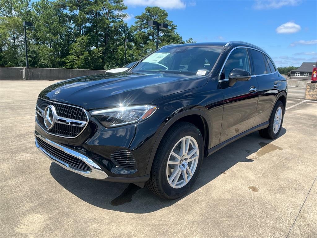 new 2025 Mercedes-Benz GLC 300 car, priced at $53,085