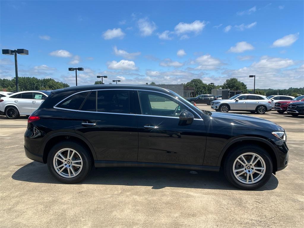 new 2025 Mercedes-Benz GLC 300 car, priced at $53,085