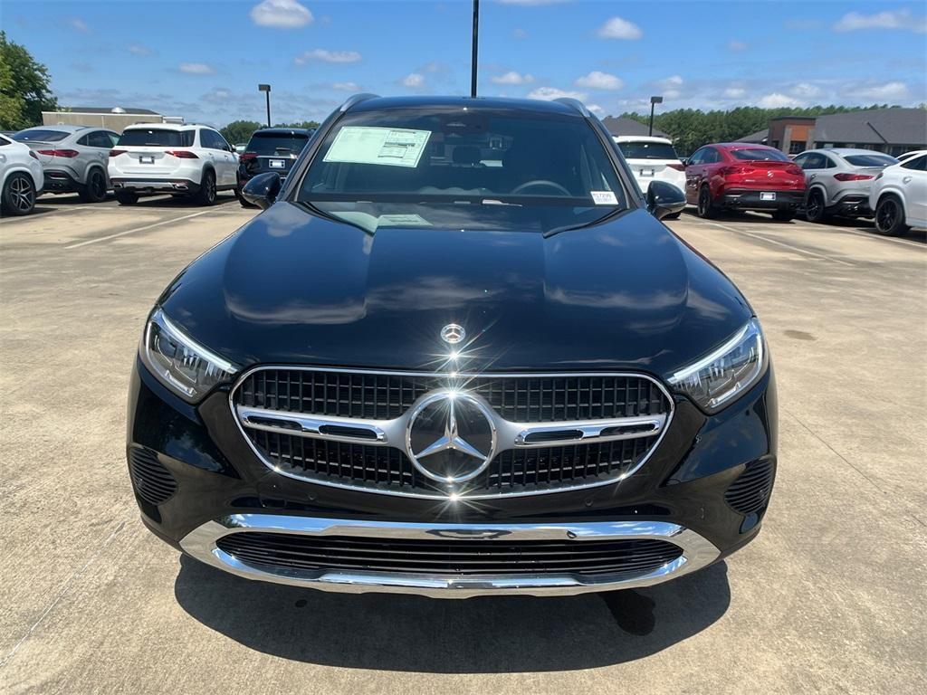 new 2025 Mercedes-Benz GLC 300 car, priced at $53,085