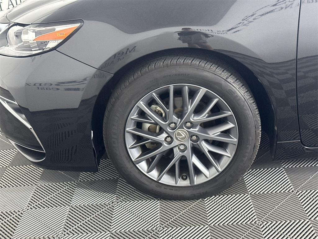used 2018 Lexus ES 350 car, priced at $25,942