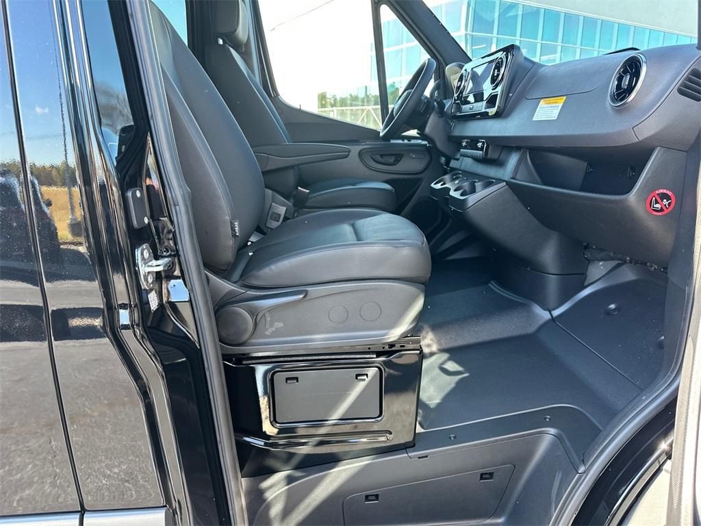 new 2026 Mercedes-Benz Sprinter 2500 car, priced at $78,122