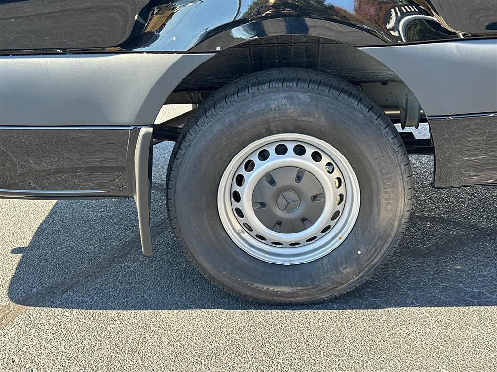 new 2026 Mercedes-Benz Sprinter 2500 car, priced at $78,122