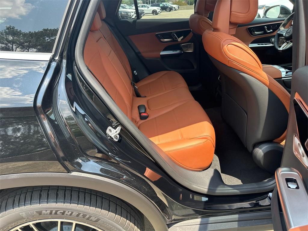 new 2025 Mercedes-Benz GLC 300 car, priced at $59,430