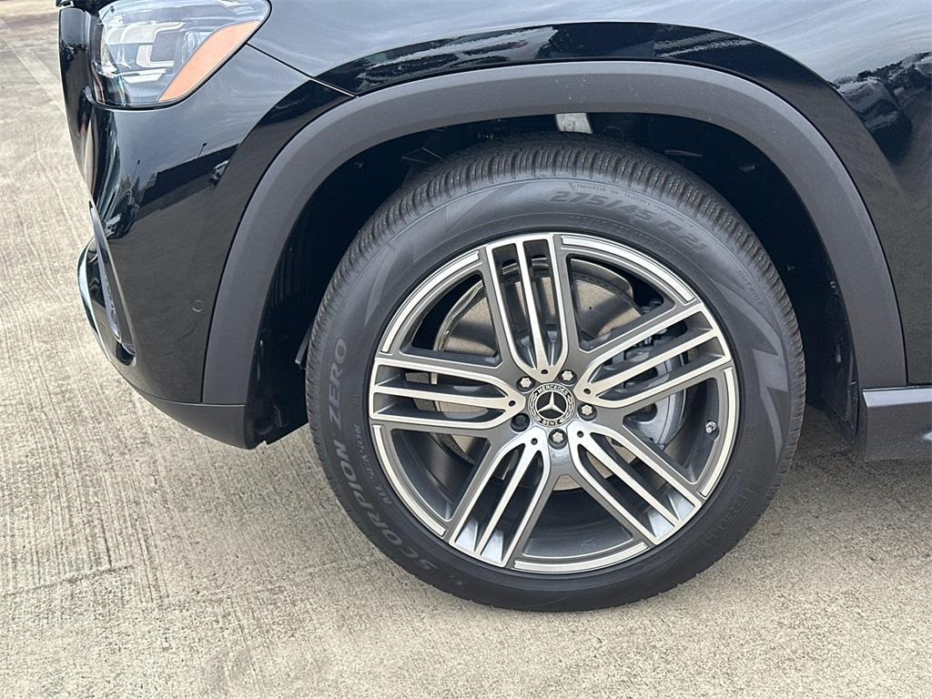 new 2026 Mercedes-Benz GLS 450 car, priced at $97,655