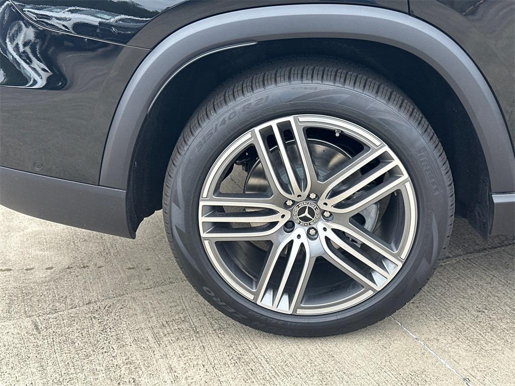 new 2026 Mercedes-Benz GLS 450 car, priced at $97,655