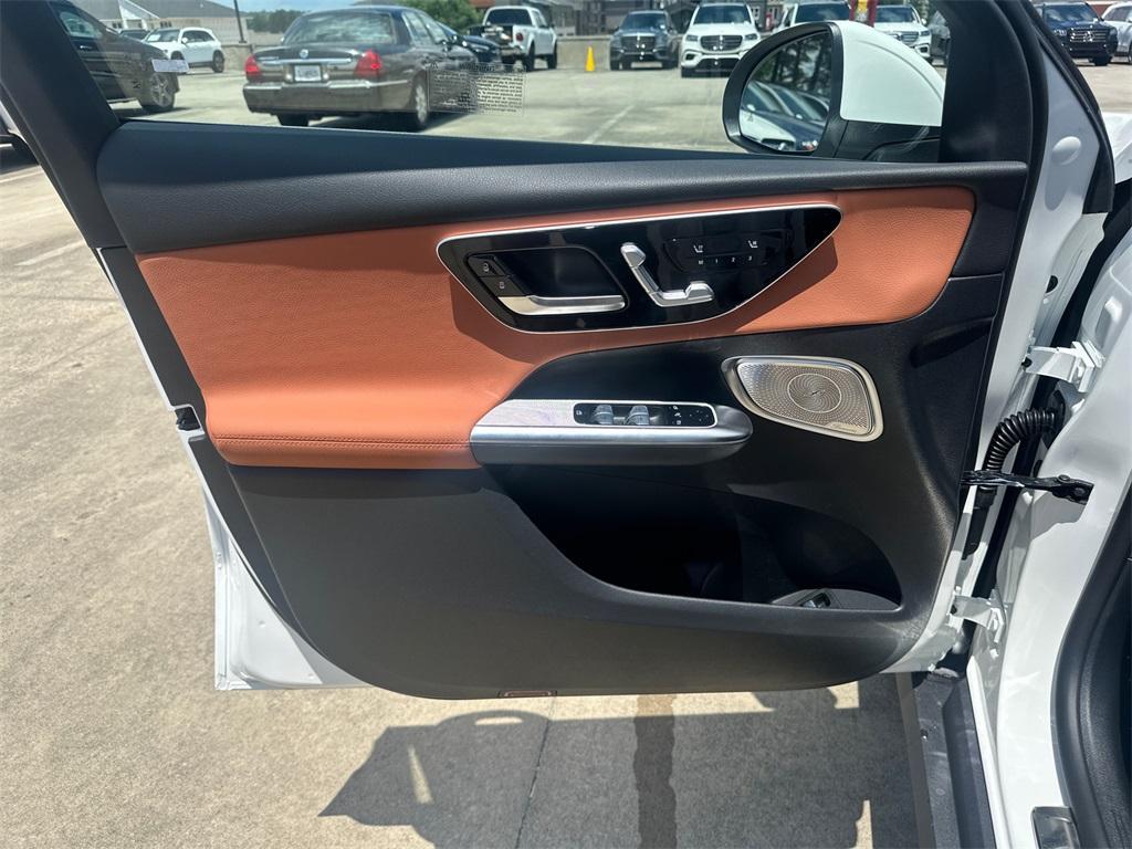 new 2025 Mercedes-Benz GLC 350e car, priced at $68,480