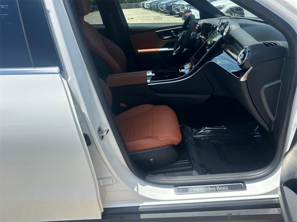 new 2025 Mercedes-Benz GLC 350e car, priced at $68,480