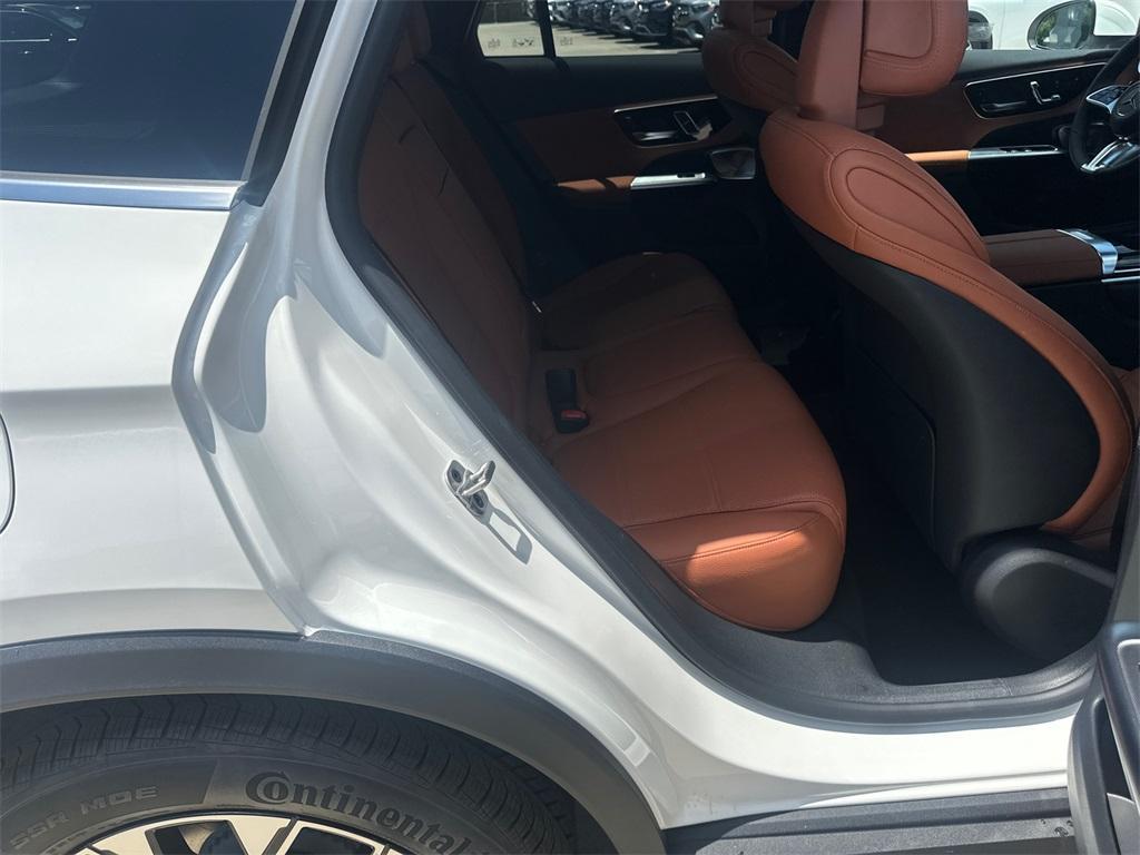 new 2025 Mercedes-Benz GLC 350e car, priced at $68,480