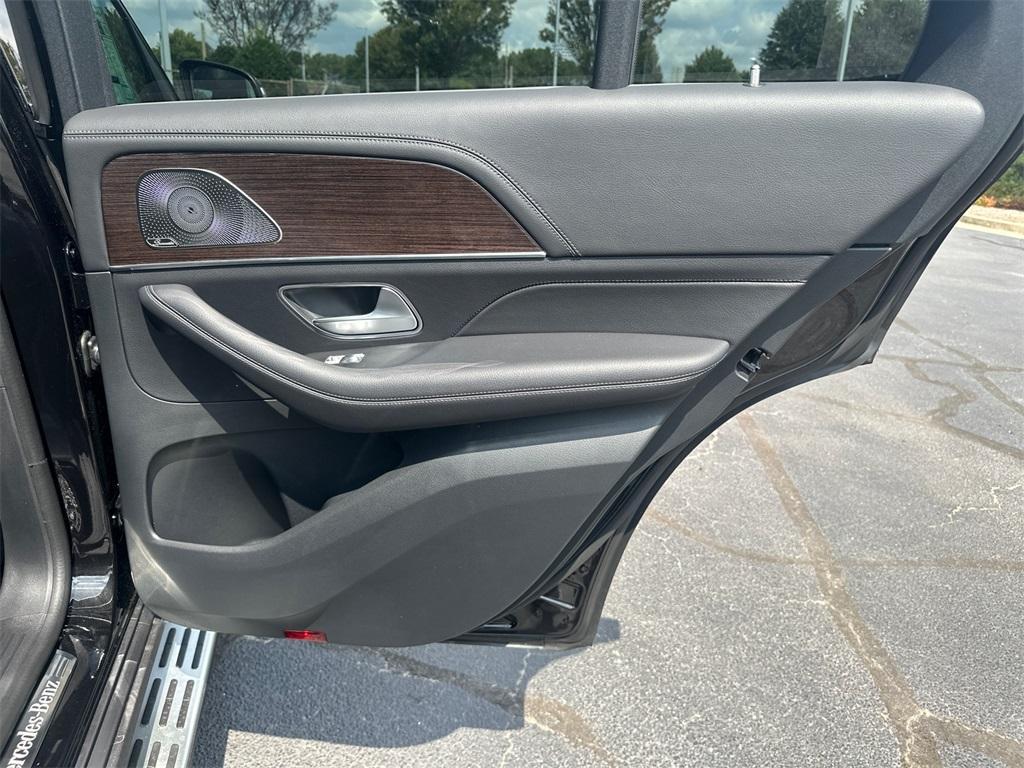 new 2026 Mercedes-Benz GLE 450 car, priced at $83,105