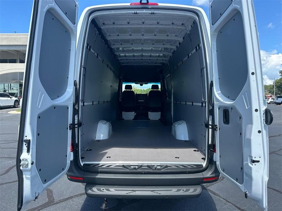 new 2024 Mercedes-Benz Sprinter 2500 car, priced at $75,406