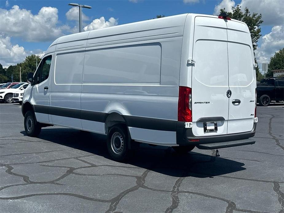 new 2024 Mercedes-Benz Sprinter 2500 car, priced at $75,406