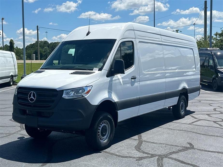 new 2024 Mercedes-Benz Sprinter 2500 car, priced at $75,406