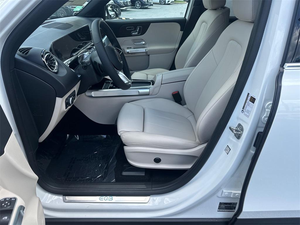 new 2025 Mercedes-Benz EQB 250 car, priced at $59,350