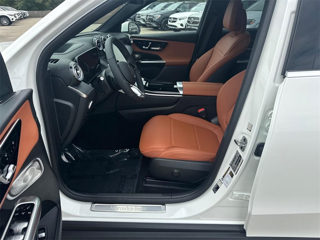 new 2026 Mercedes-Benz GLC 300 car, priced at $61,605