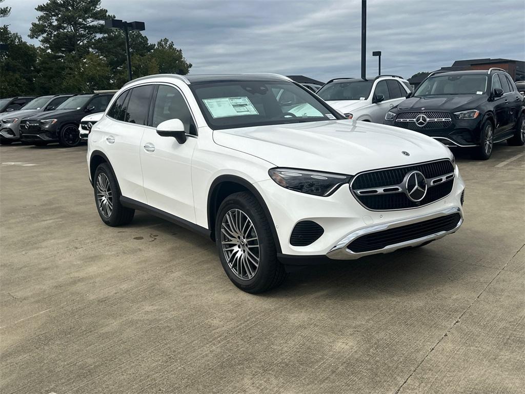 new 2026 Mercedes-Benz GLC 300 car, priced at $61,605
