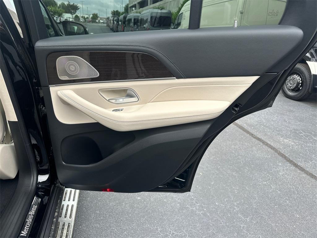 new 2025 Mercedes-Benz GLE 450e car, priced at $79,560