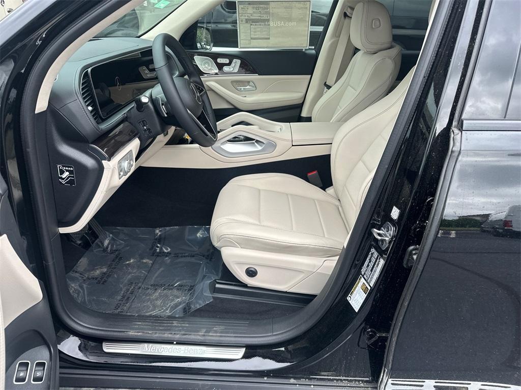 new 2025 Mercedes-Benz GLE 450e car, priced at $79,560