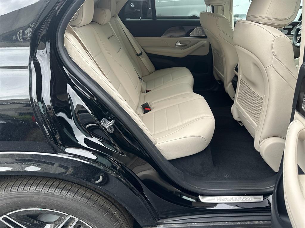 new 2025 Mercedes-Benz GLE 450e car, priced at $79,560
