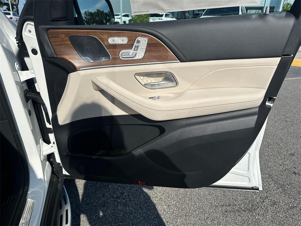 new 2026 Mercedes-Benz GLS 450 car, priced at $95,550