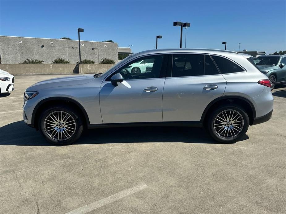 new 2024 Mercedes-Benz GLC 300 car, priced at $54,945