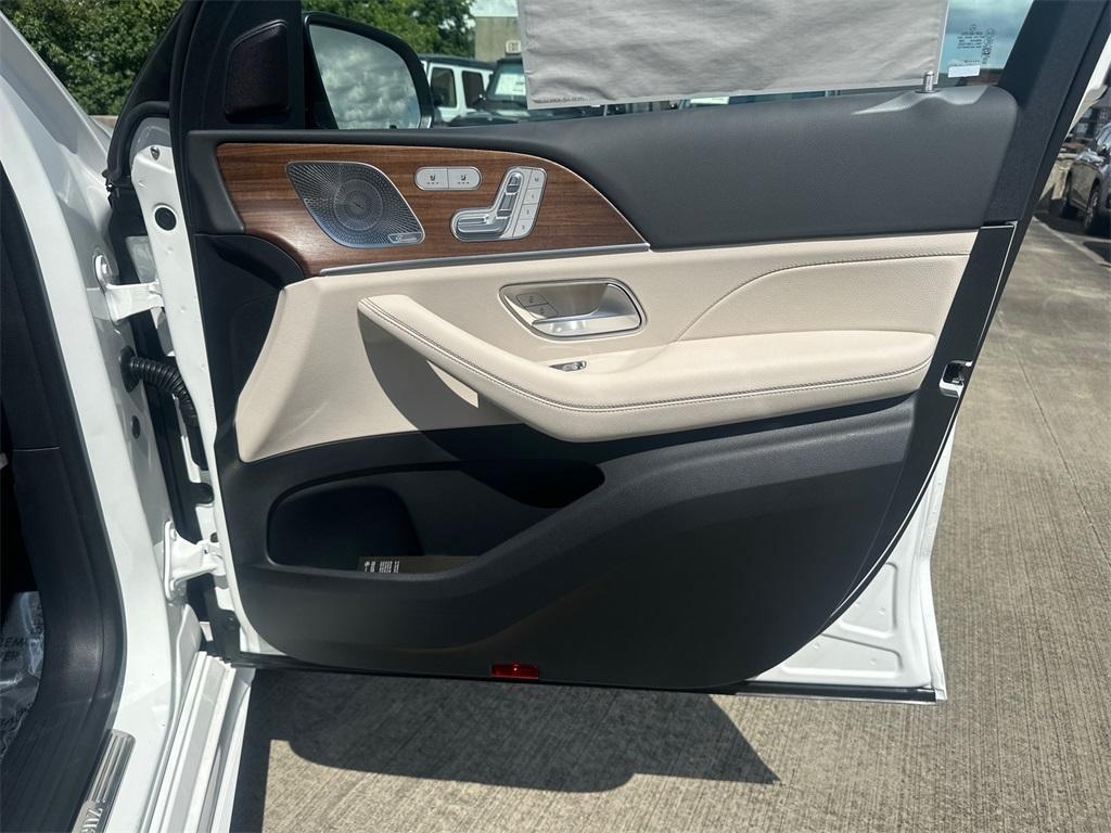 new 2025 Mercedes-Benz GLE 350 car, priced at $73,265