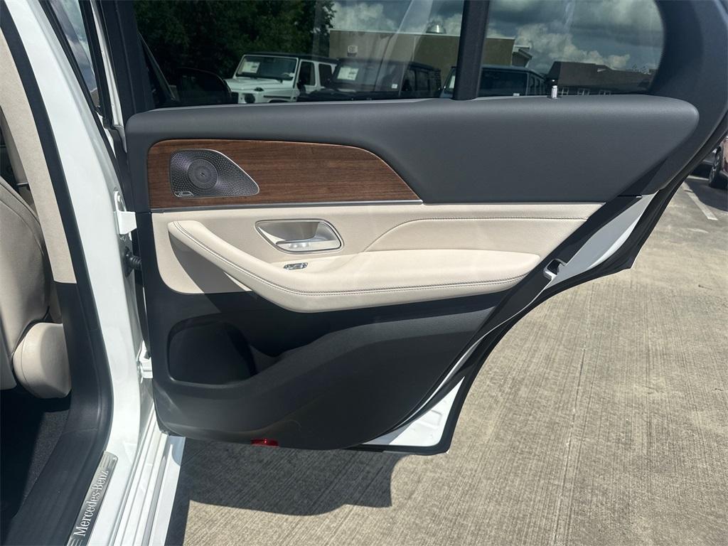new 2025 Mercedes-Benz GLE 350 car, priced at $73,265