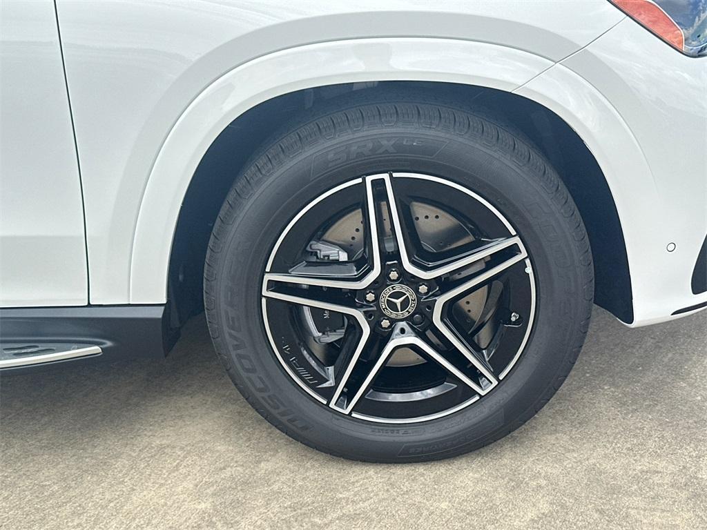 new 2026 Mercedes-Benz GLE 450 car, priced at $82,850