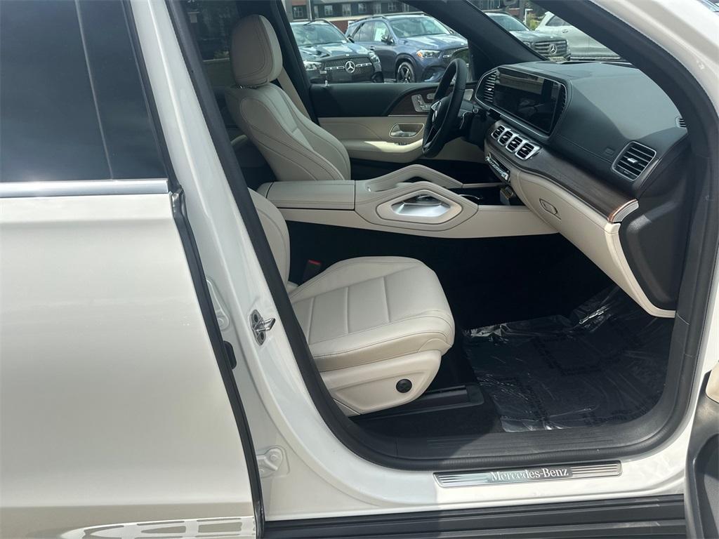 new 2025 Mercedes-Benz GLE 350 car, priced at $75,190