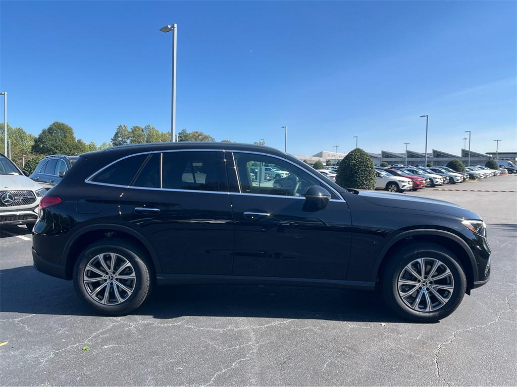 new 2025 Mercedes-Benz GLC 300 car, priced at $54,665