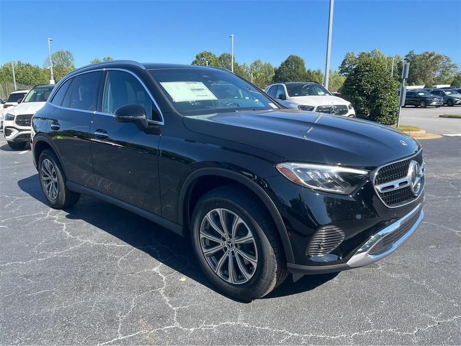 new 2025 Mercedes-Benz GLC 300 car, priced at $54,665