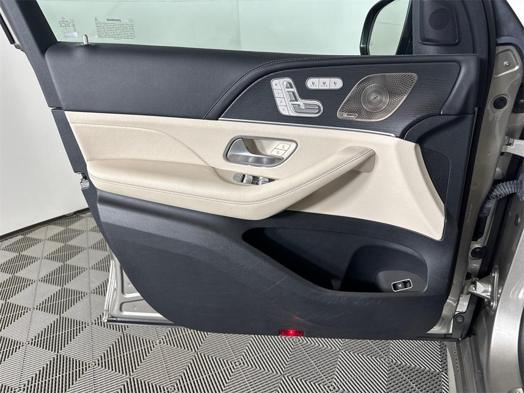 used 2023 Mercedes-Benz GLE 350 car, priced at $52,800
