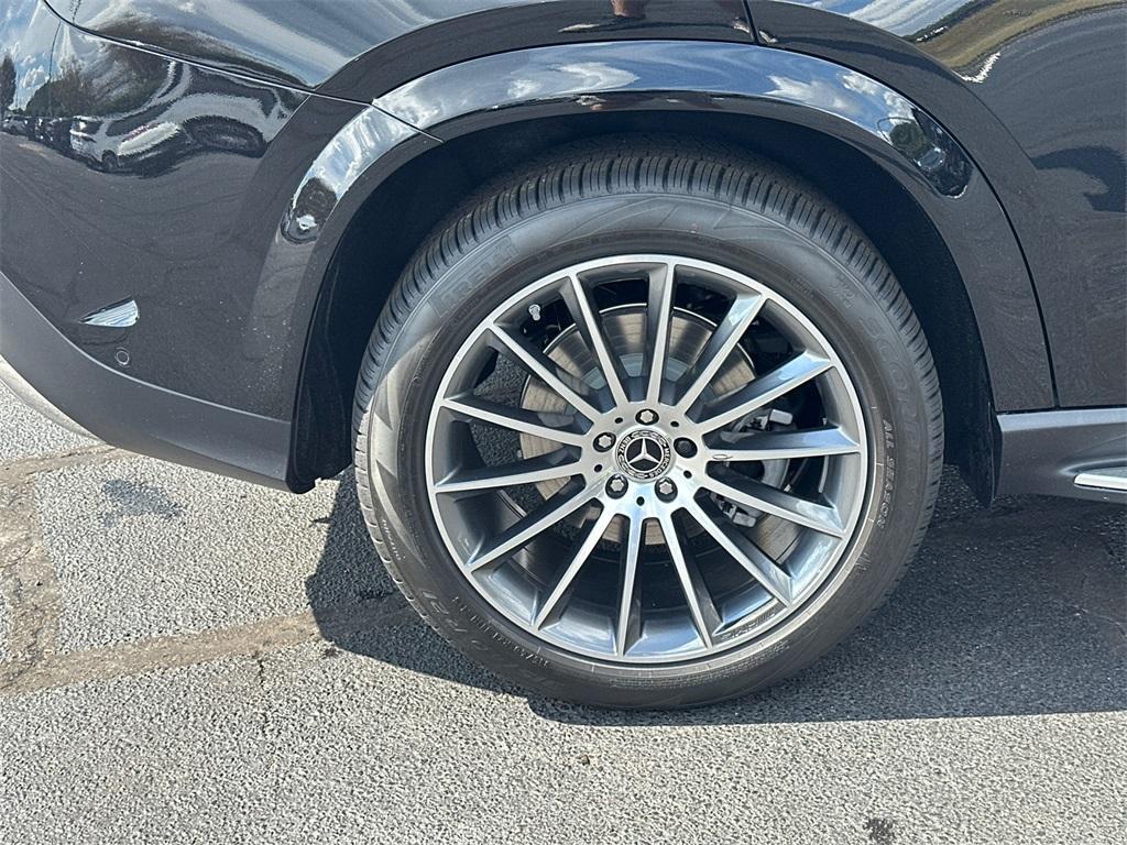 new 2026 Mercedes-Benz GLE 450 car, priced at $84,380