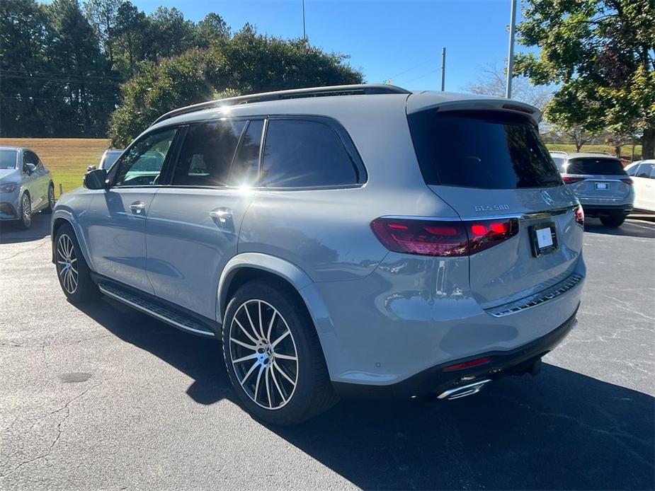 new 2025 Mercedes-Benz GLS 580 car, priced at $122,455