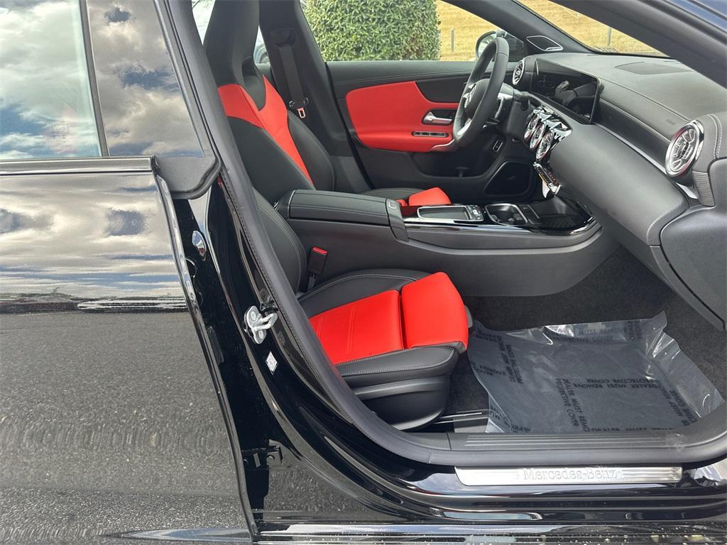 new 2025 Mercedes-Benz CLA 250 car, priced at $58,080