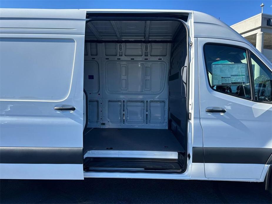 new 2025 Mercedes-Benz Sprinter 2500 car, priced at $66,087