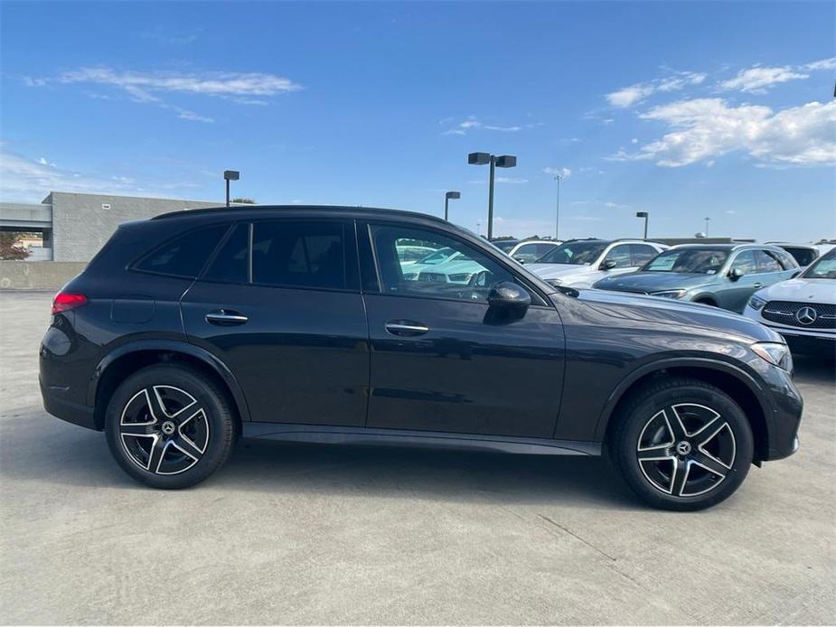 new 2025 Mercedes-Benz GLC 300 car, priced at $58,985