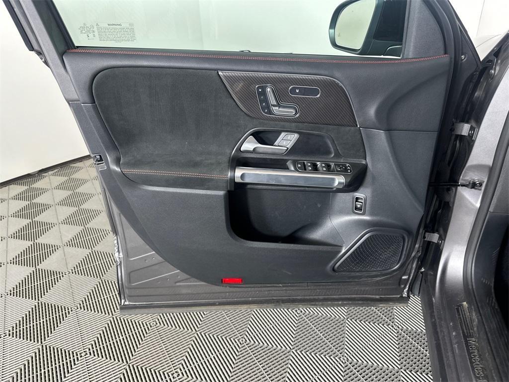 used 2023 Mercedes-Benz GLB 250 car, priced at $40,971