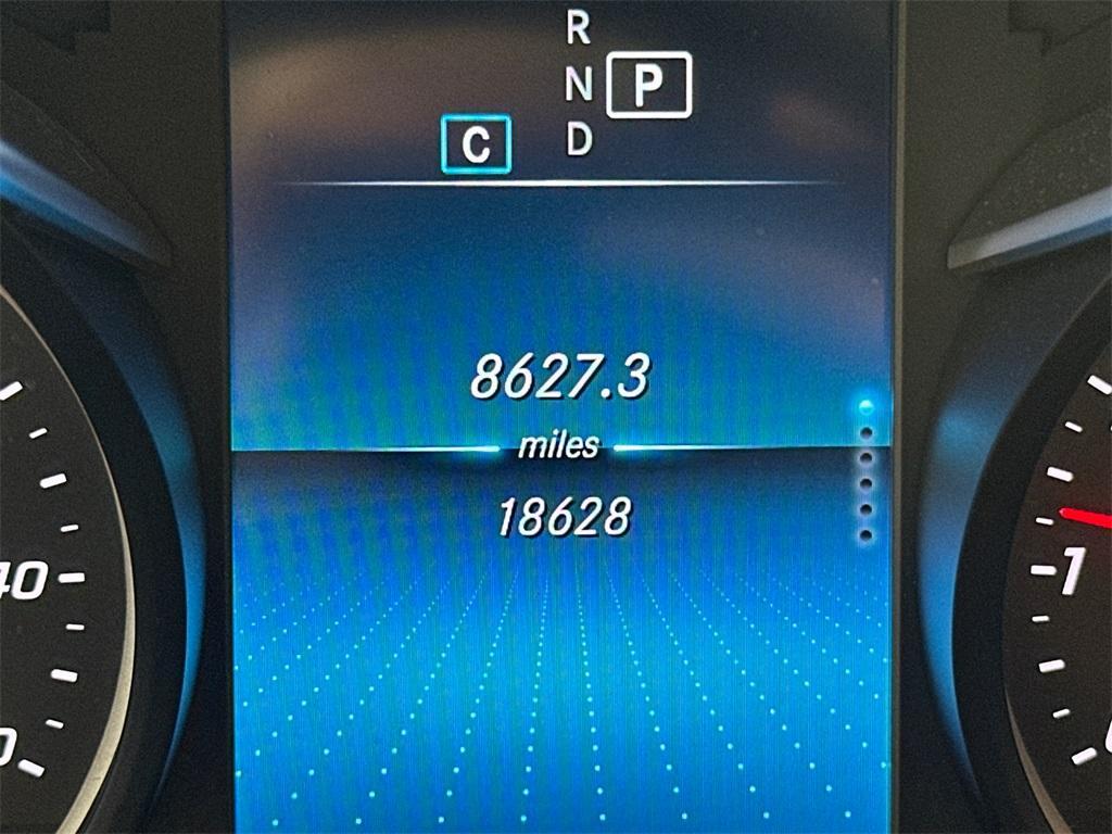 used 2020 Mercedes-Benz GLC 300 car, priced at $33,825