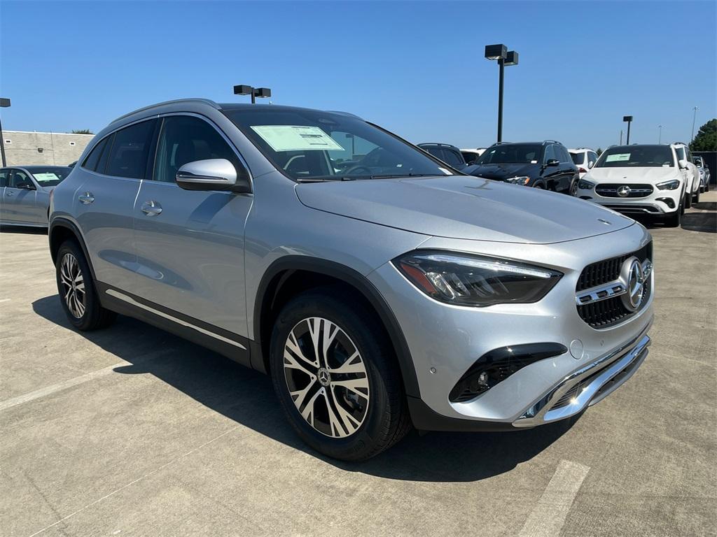 new 2025 Mercedes-Benz GLA 250 car, priced at $50,755