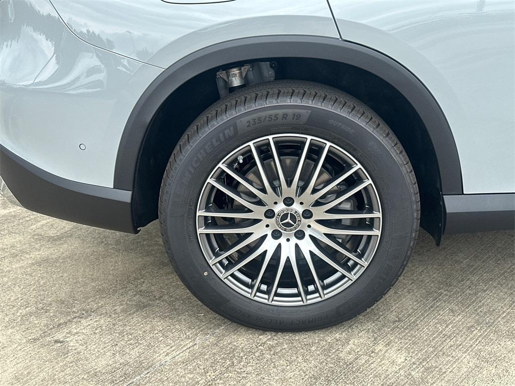 new 2026 Mercedes-Benz GLC 300 car, priced at $58,305