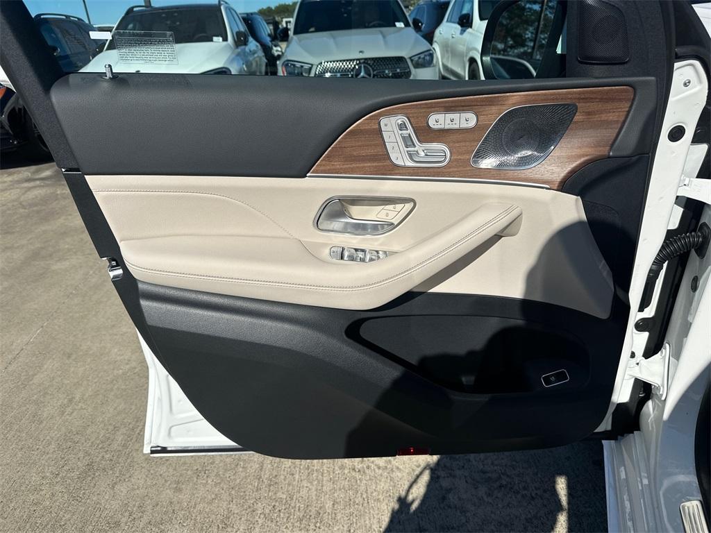 new 2026 Mercedes-Benz GLE 350 car, priced at $77,515